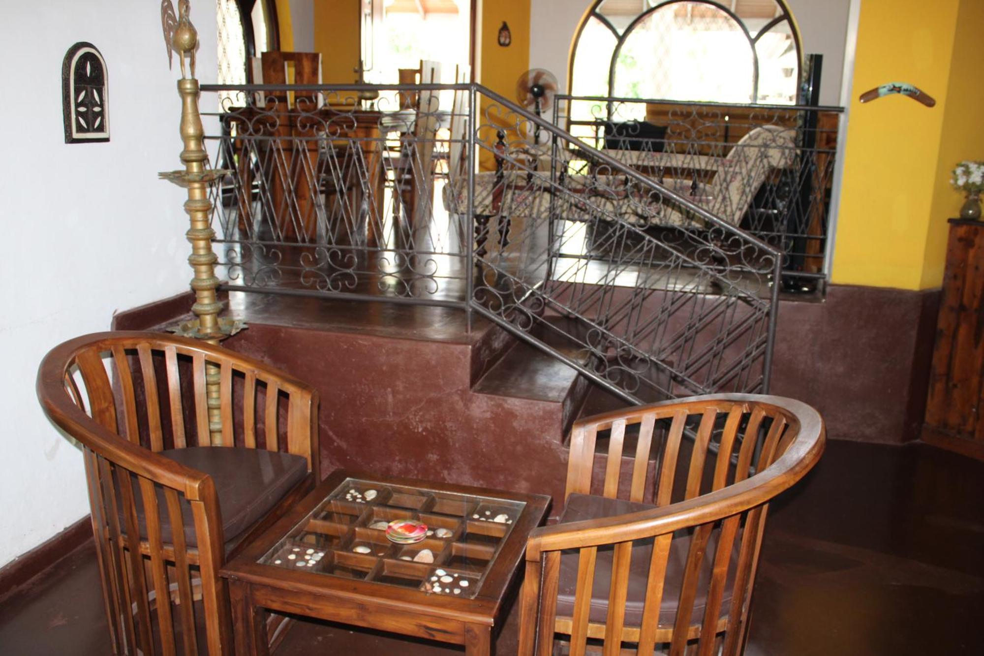 Hotel Olideb Gedara à Negombo Extérieur photo