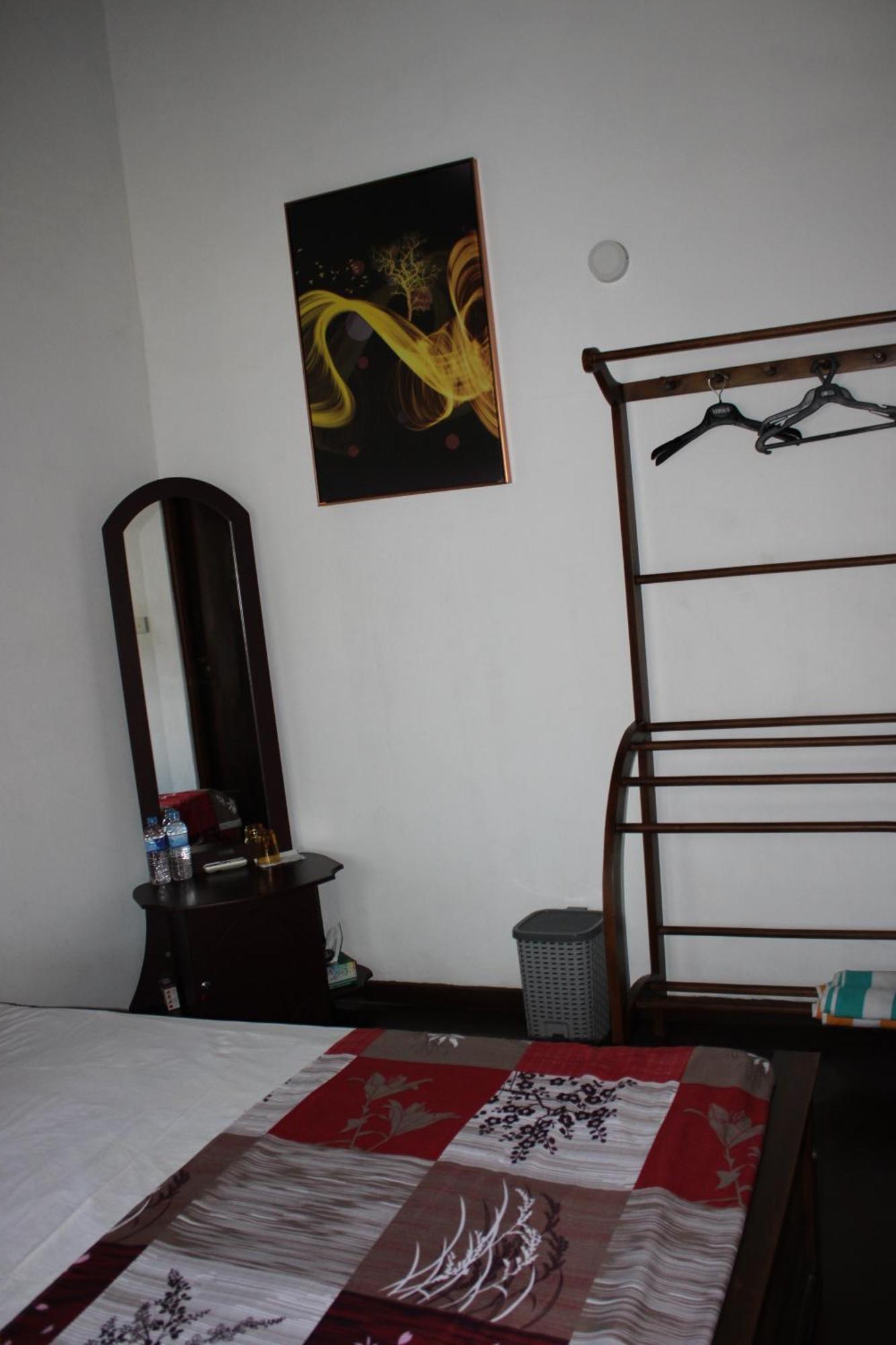 Hotel Olideb Gedara à Negombo Extérieur photo